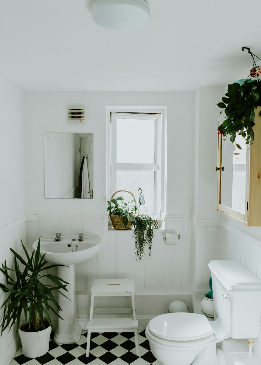 Fresh, sanitized bathroom after detailed residential cleaning